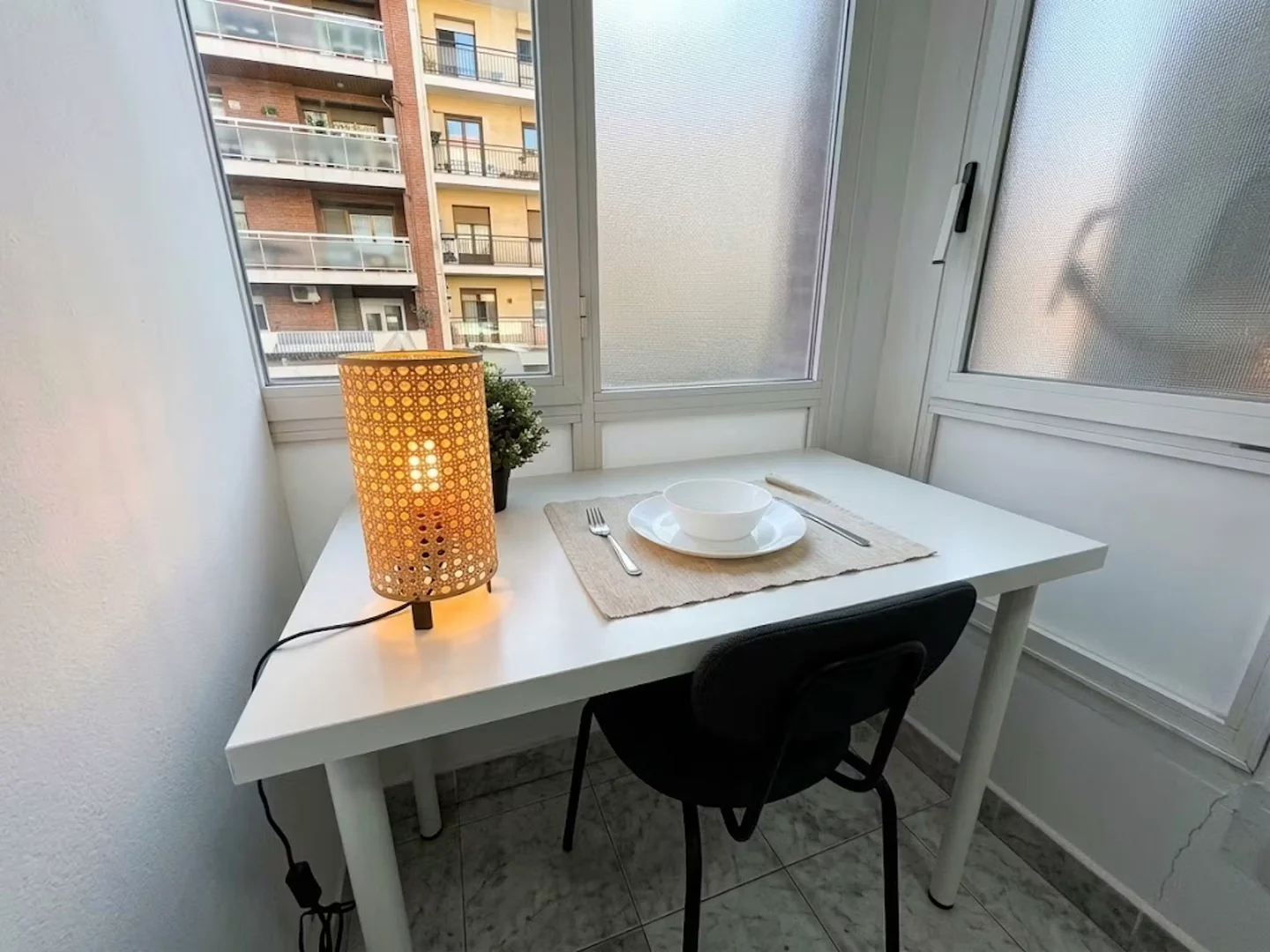Chambre d'étudiant économique avec emplacement pratique dans 