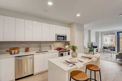 Alojamiento entero en Dorchester Avenue 1205, imagen 9 de 15