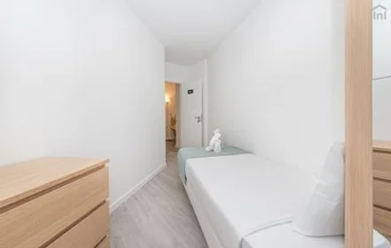 Chambre privée à Campo Pequeno - Av. Elias Garcia, 1º, image 19 de 19