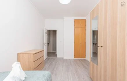 Chambre privée à Campo Pequeno - Av. Elias Garcia, 1º, image 18 de 19