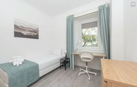 Chambre privée à Campo Pequeno - Av. Elias Garcia, 1º, image 17 de 19