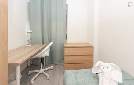 Chambre privée à Campo Pequeno - Av. Elias Garcia, 1º, image 19 de 22