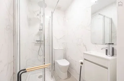 Chambre privée à Campo Pequeno - Av. Elias Garcia, 1º, image 22 de 22