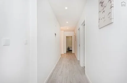 Chambre privée à Campo Pequeno - Av. Elias Garcia, 1º, image 10 de 19