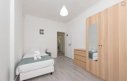 Chambre privée à Campo Pequeno - Av. Elias Garcia, 1º, image 18 de 19