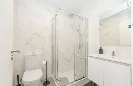 Chambre privée à Campo Pequeno - Av. Elias Garcia, 1º, image 7 de 19