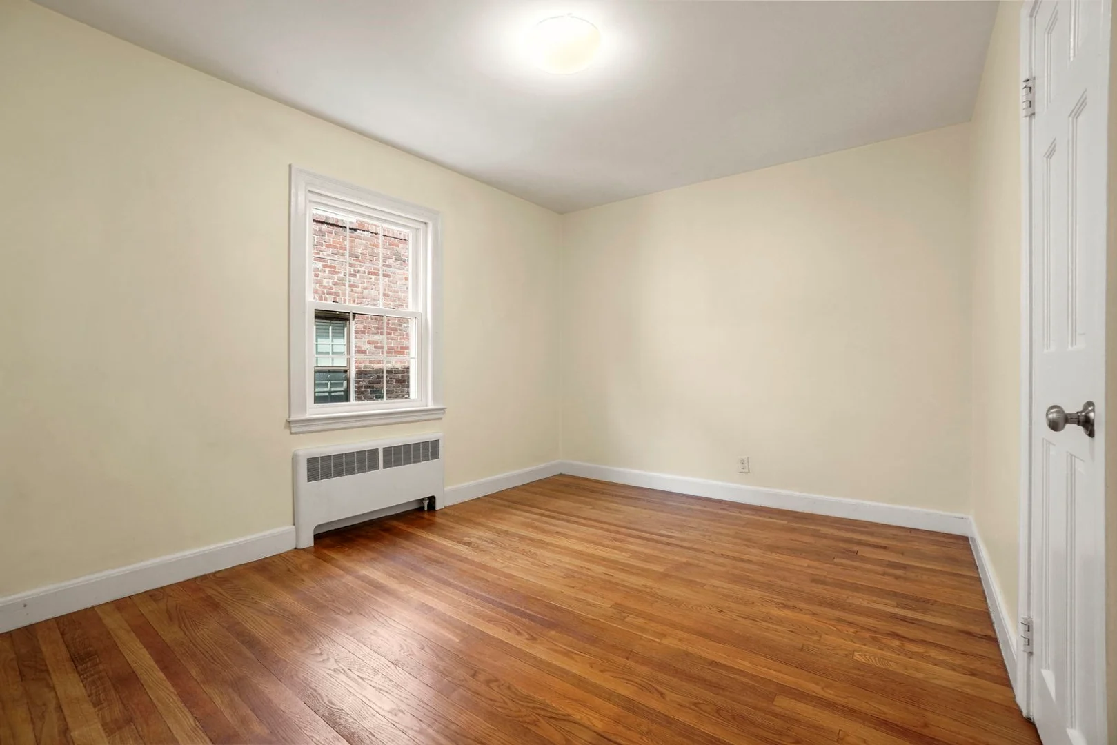 1, Garden Ct., Unit 1, Cambridge, Cambridge, MA, 02138