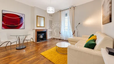 Appartement entièrement meublé à {area}