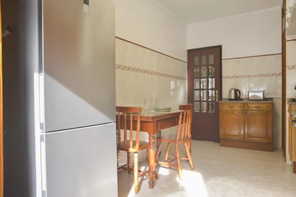 Quarto privado em Rua Marques Leitão, imagem 12 de 18