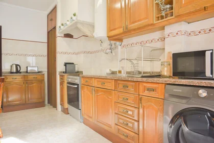 Quarto privado em Rua Marques Leitão, imagem 13 de 18