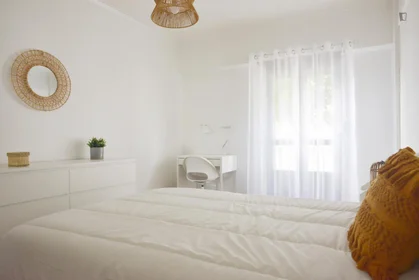 Quarto privado em Rua Marques Leitão, imagem 3 de 18