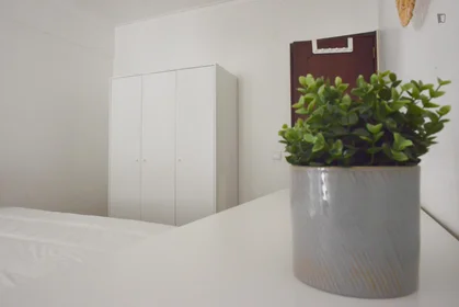 Quarto privado em Rua Marques Leitão, imagem 5 de 18