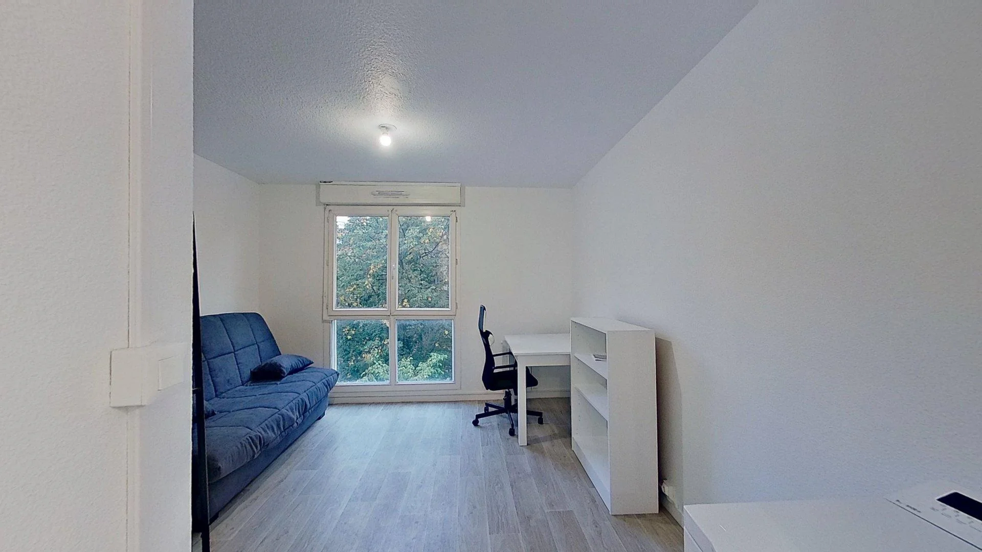 Habitación estudiantil económica cerca del campus en 