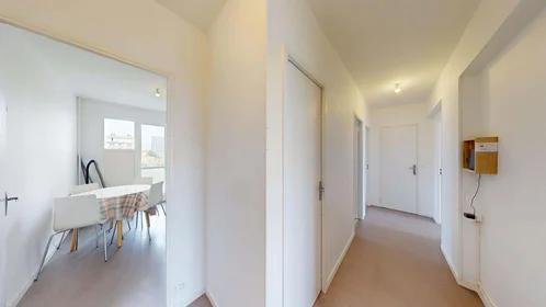 Private room at 10 Rue du Bourbonnais, 35000 Rennes, France, image 10 of 12