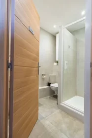 Habitación privada en Antibes, 06160, imagen 1 de 23