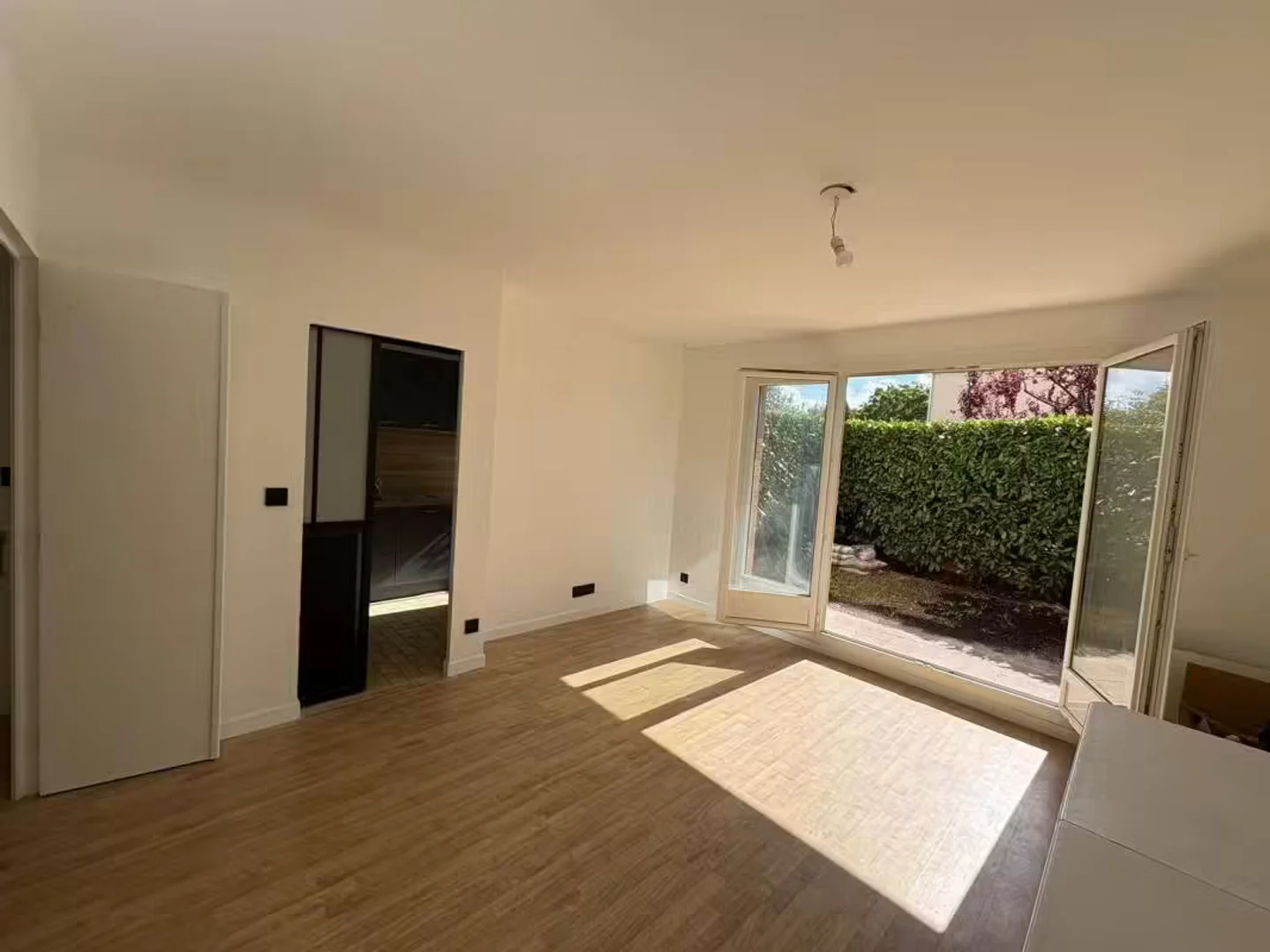 Quarto para alugar em apartamento de estudantes em , totalmente mobilado