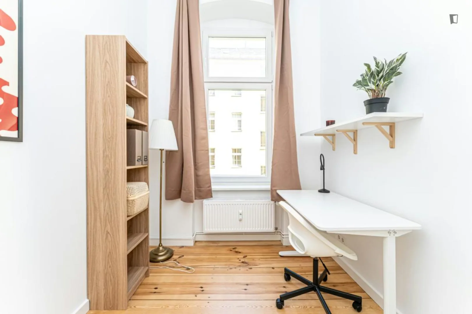 Zimmer in Studentenwohnung in  zu vermieten, voll möbliert