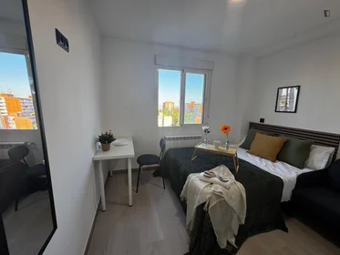 Private room at Calle de Galicia, image 5 of 24