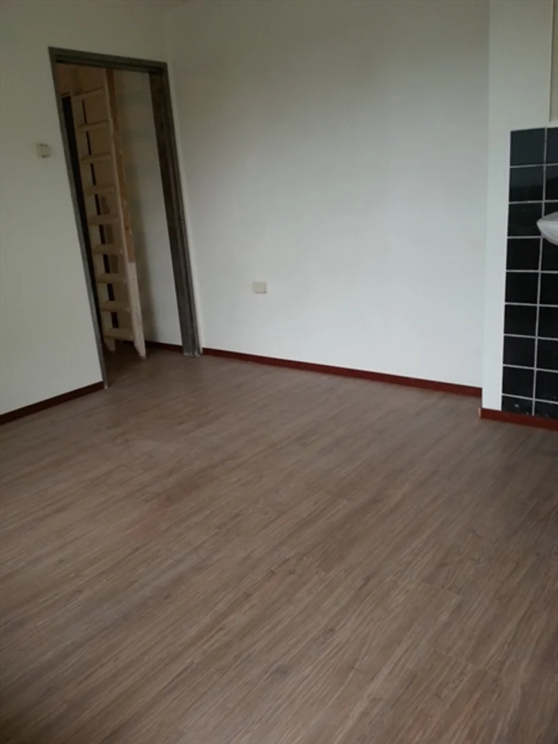 Habitación para estudiantes en  con modernas comodidades