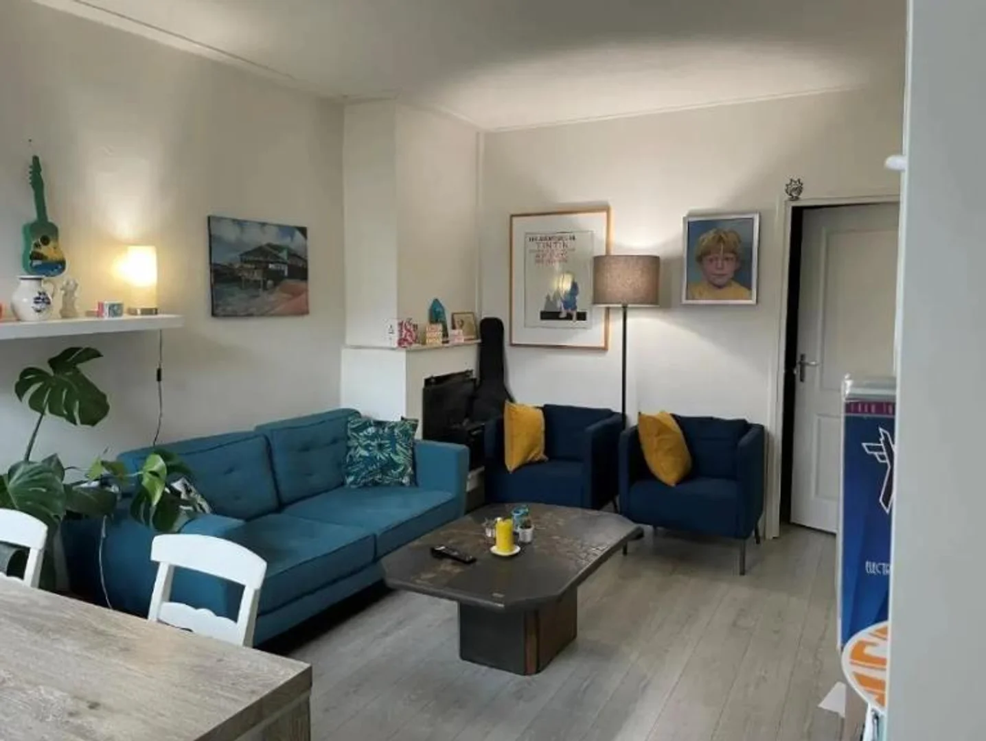 'de öğrenci dairesinde, tamamen mobilyalı kiralık oda