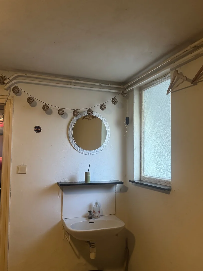 Habitación para estudiantes en  con modernas comodidades