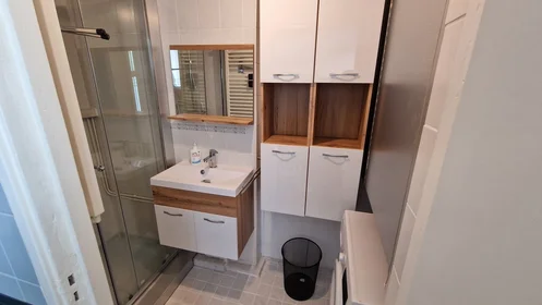 Room for rent with double bed {area}