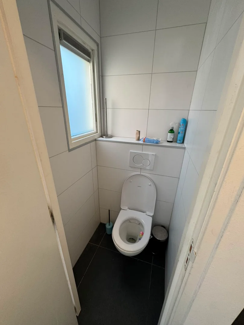 Öğrenciler için rahat oda  bölgesinde mevcut