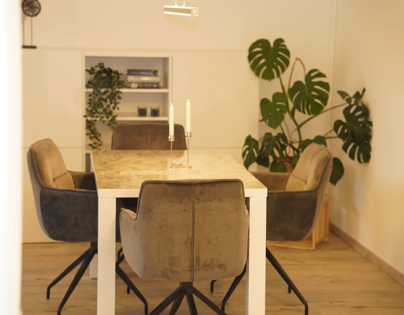 Functional student room perfect for studying in