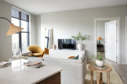 Dairenin tamamı konumu Old Colony Avenue 235, 6 16 görüntüsü
