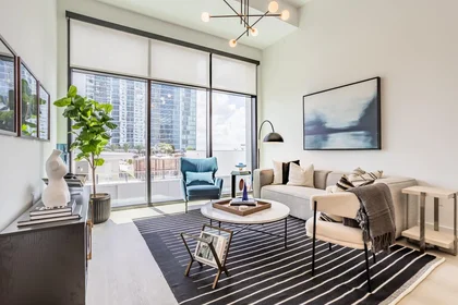 Modern and bright flat in {area}