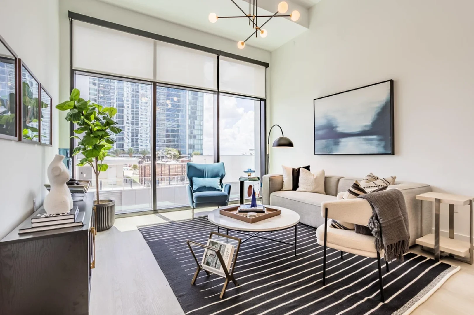 Crawford Street 808