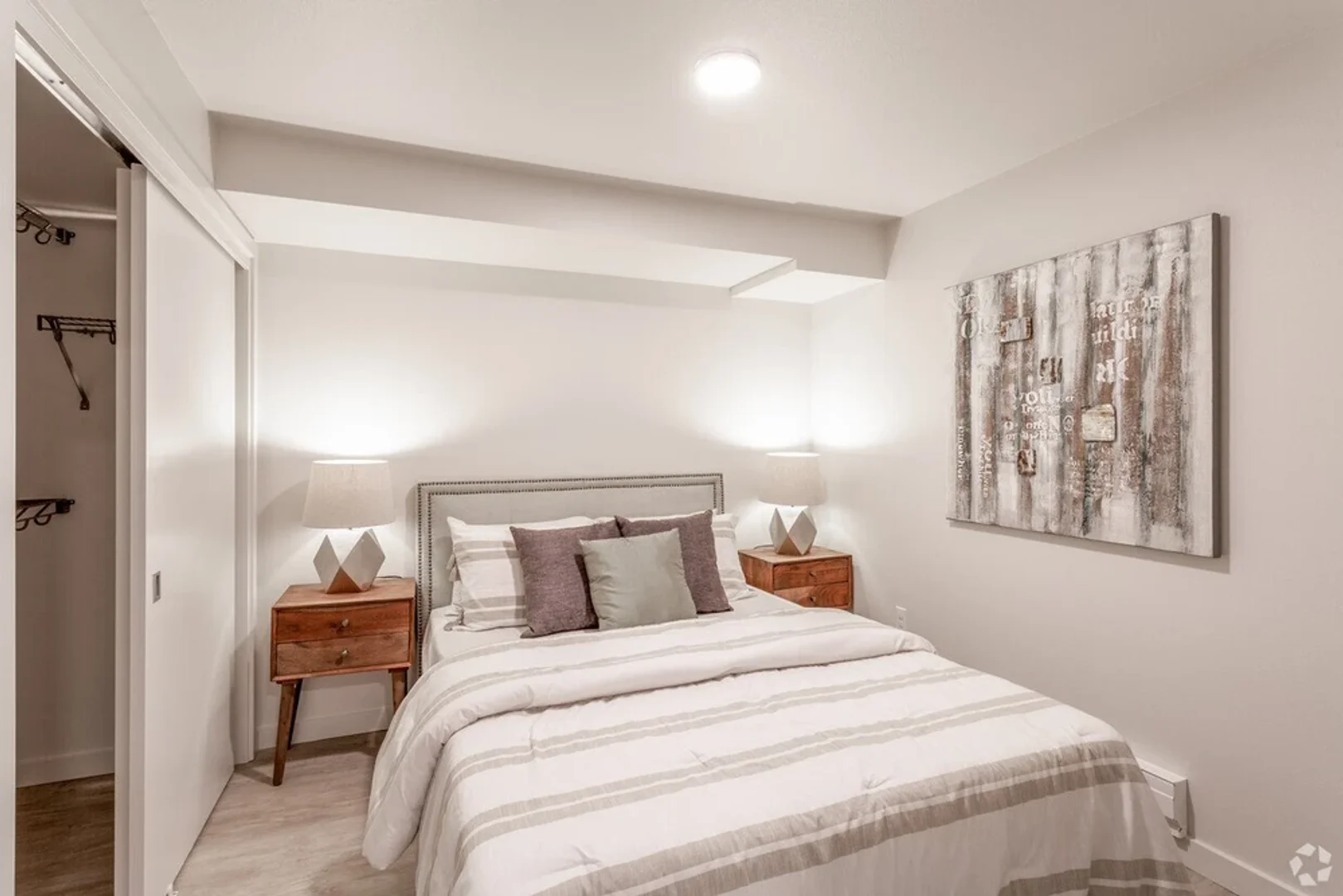 5th Avenue North 701