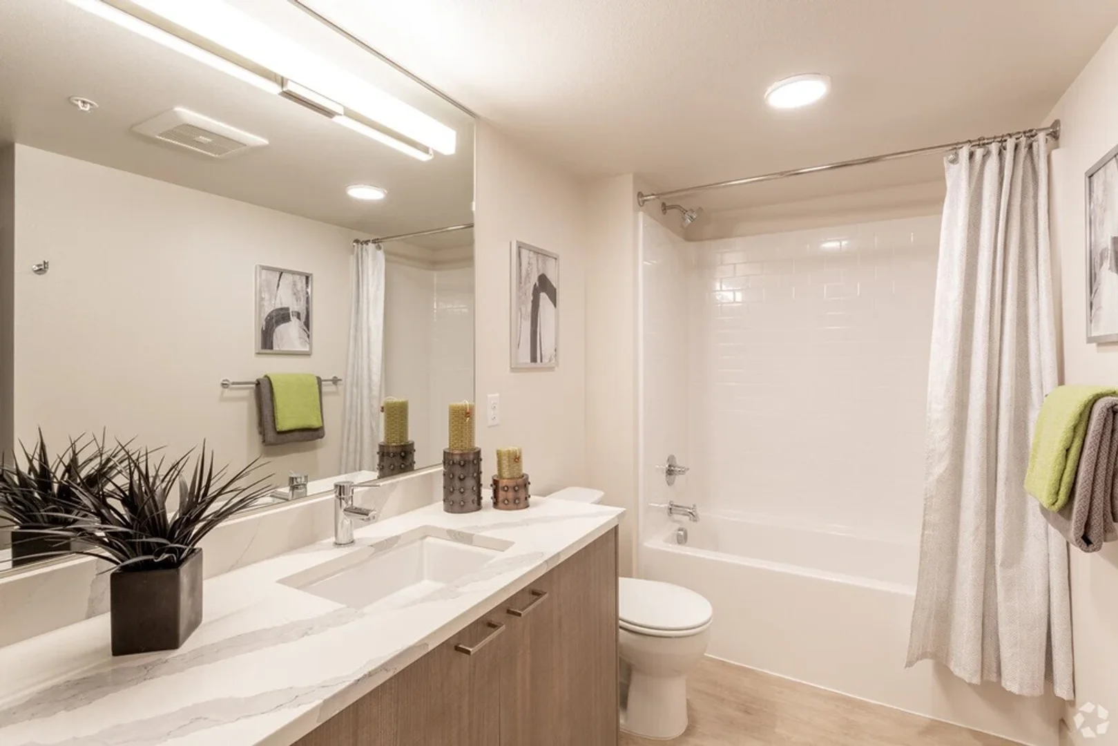 5th Avenue North 701