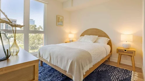Apartamento inteiro em West 7th Street 2968, imagem 12 de 13