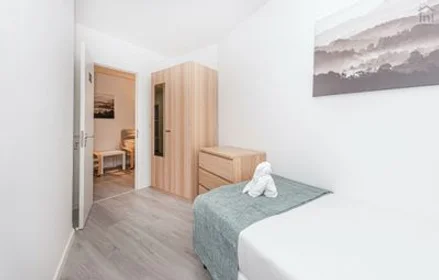 Chambre privée à Campo Pequeno - Av. Elias Garcia, 1º, image 18 de 19