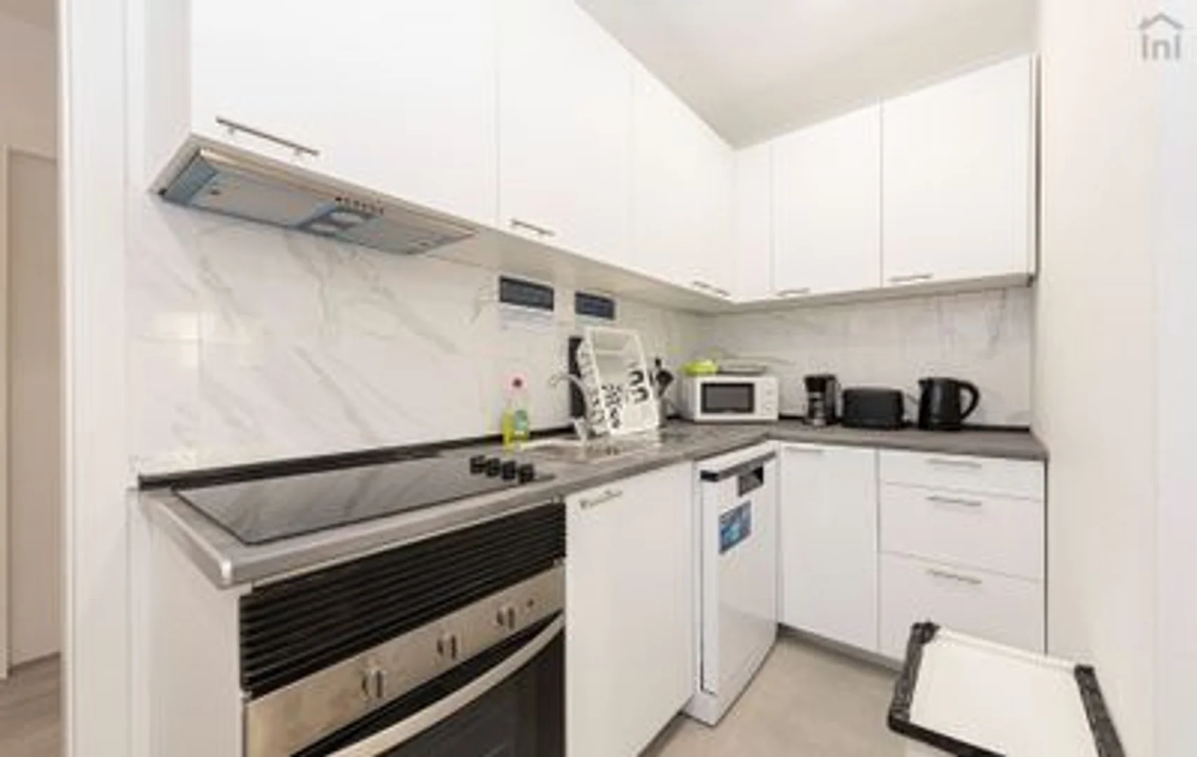 Chambre à louer dans un appartement d'étudiant à , entièrement meublée