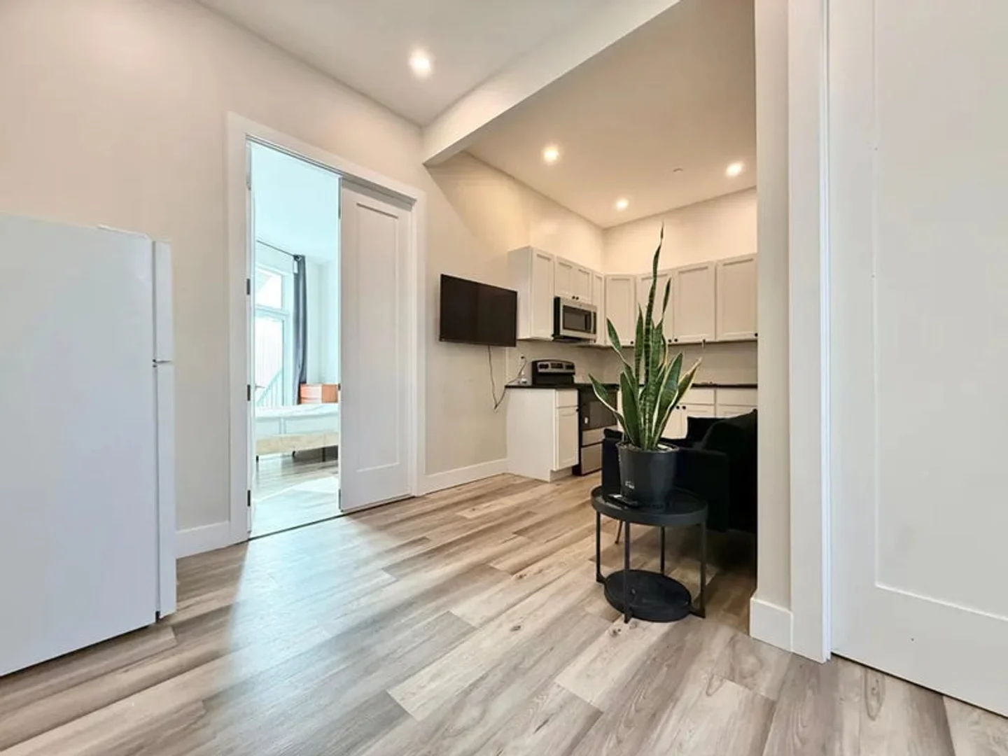 763 Park Avenue, 2A, Williamsburg, Brooklyn, NY, 11206