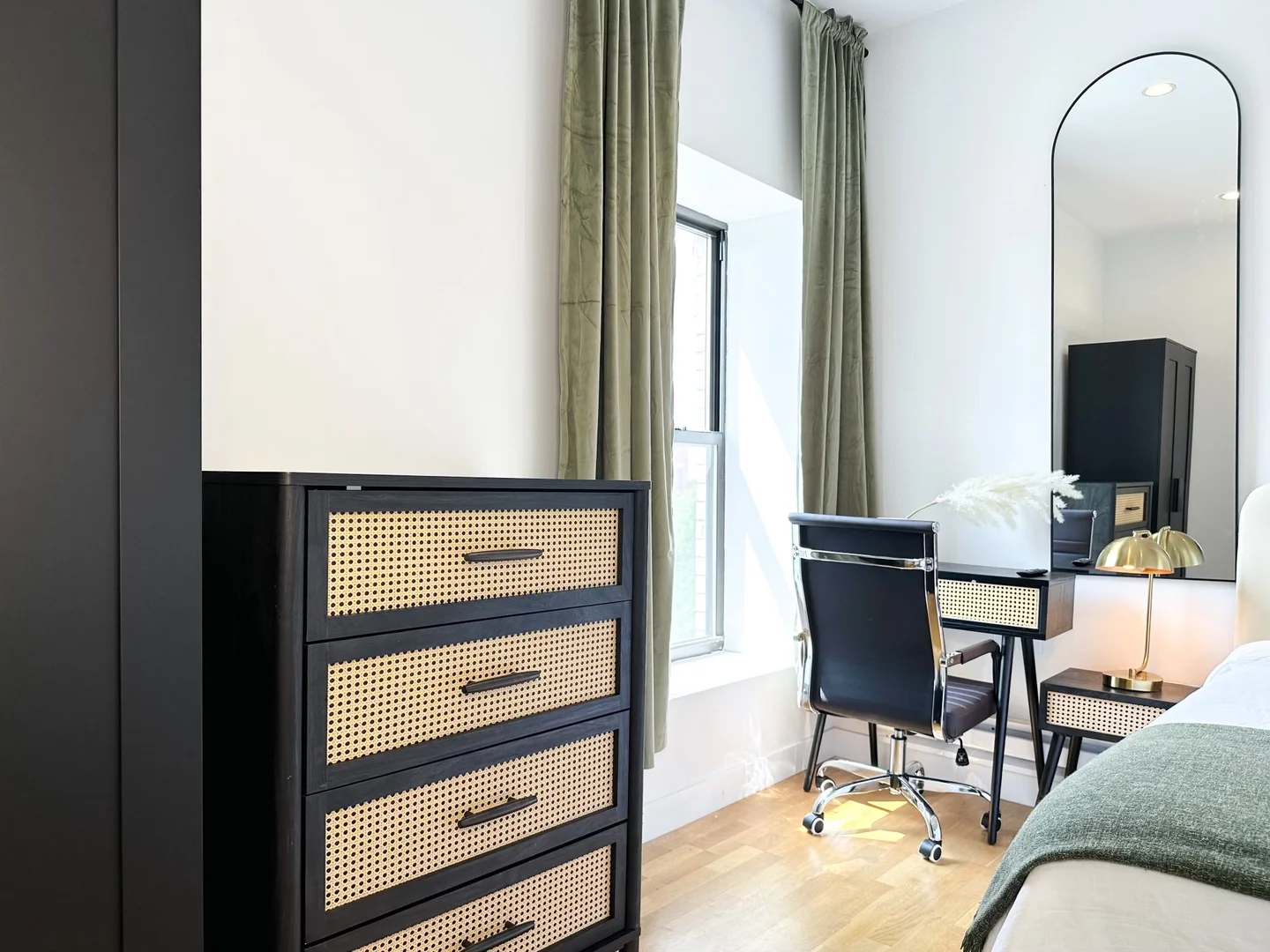 251 Dekalb Avenue,  2L, Fort Greene, Brooklyn, NY, 11205