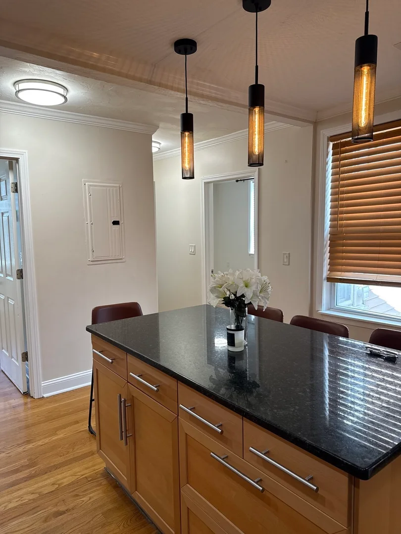408, Seaver St., Unit 2PHA, Dorchester, Boston, MA, 02121