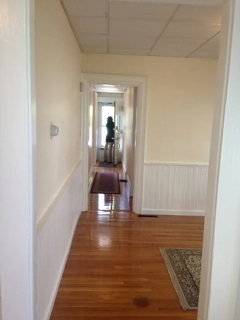 21, Kelly Rd., Unit 1, Cambridgeport, Cambridge, MA, 02139