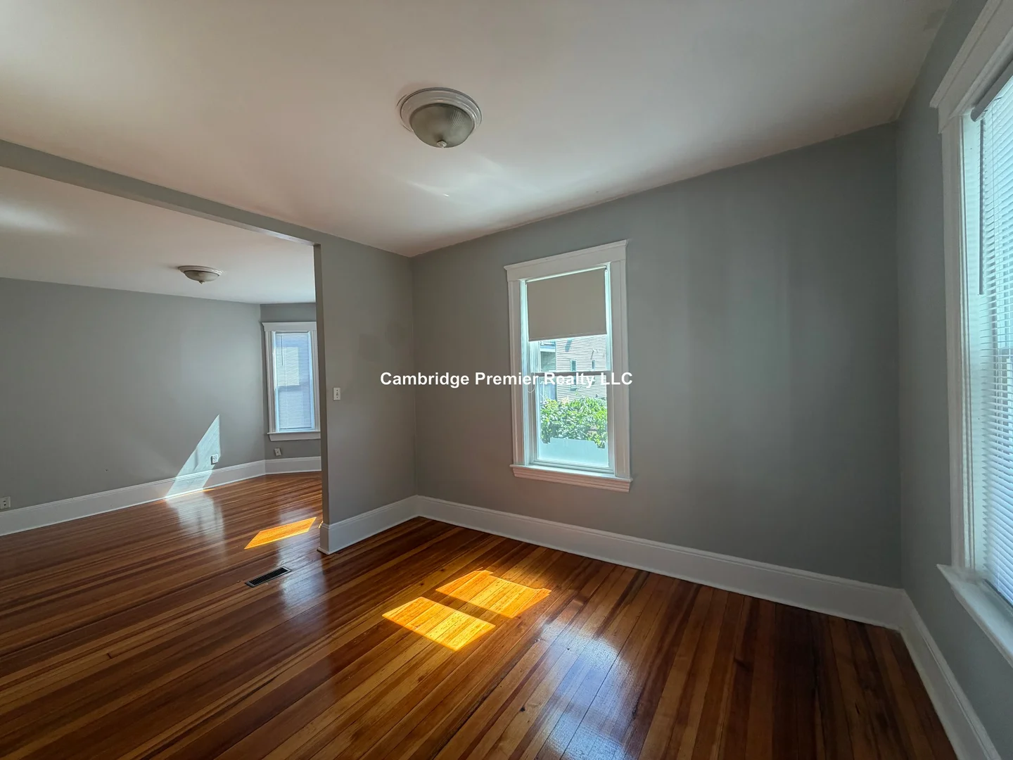 15, Waldo Ave., Unit 1F, Inman Square, Somerville, MA, 02143