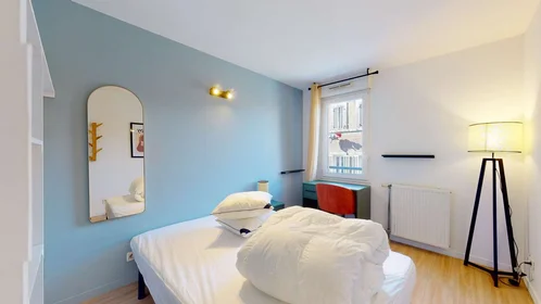 Chambre privée à boulevard Boues, image 1 de 19