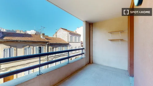 Chambre privée à boulevard Boues, image 17 de 19