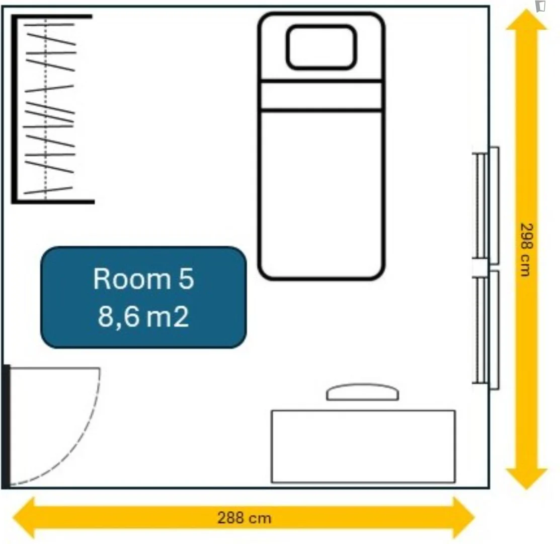 Functional student room perfect for studying in