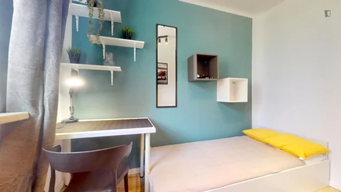 Quarto privado em Szegedyńska, imagem 3 de 9