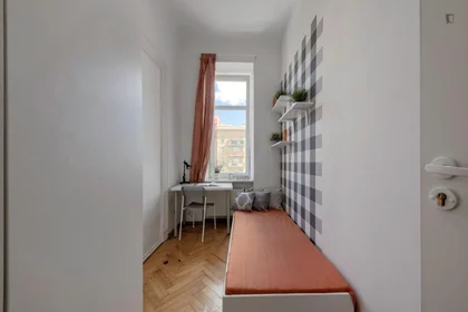 Quarto privado em Targowa, imagem 1 de 8