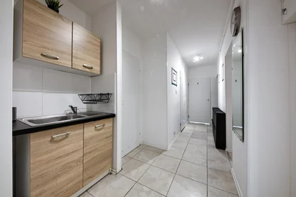 Quarto privado em Orzycka, imagem 7 de 15