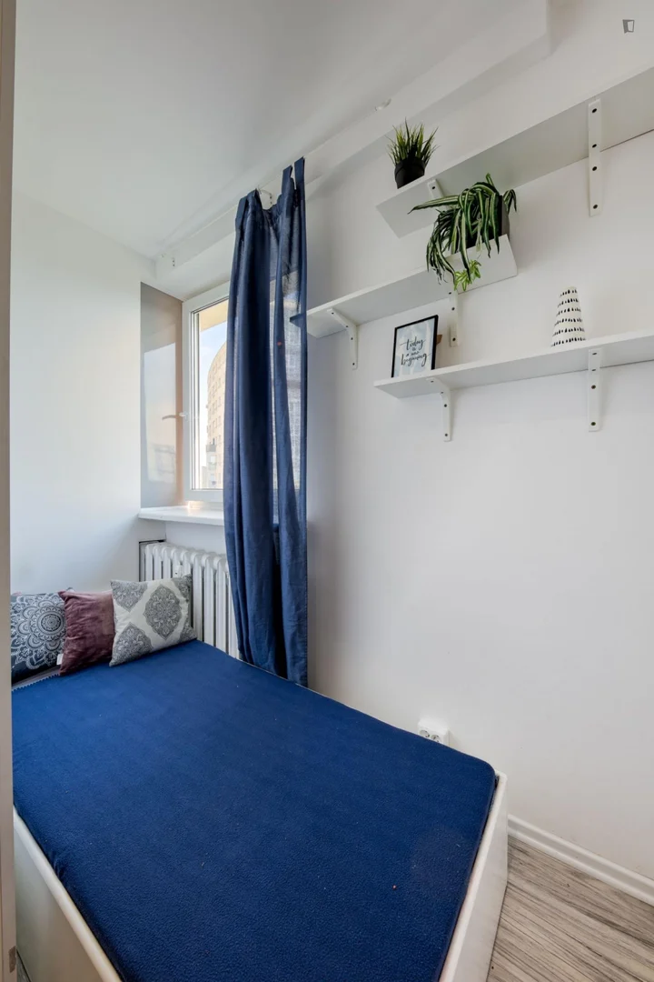 Quarto acolhedor para estudantes disponível em