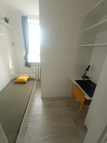 Quarto privado em Orzycka, imagem 2 de 14