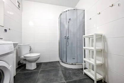 Quarto privado em Orzycka, imagem 10 de 14